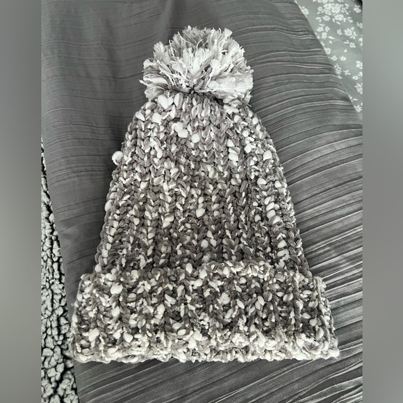 Beanie - Picture 2 of 4